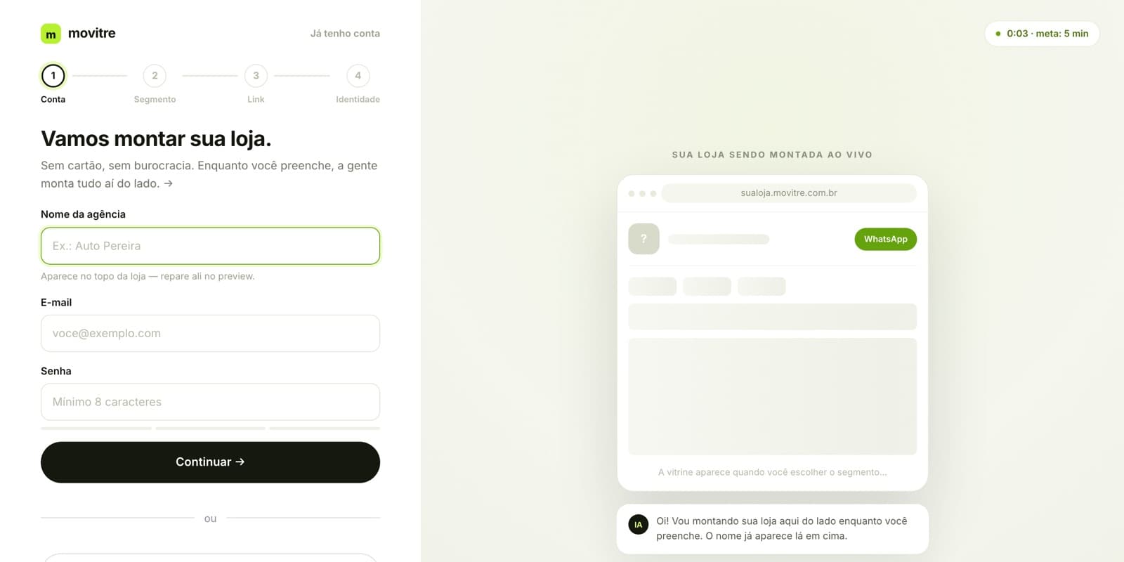 Primeira etapa do cadastro no Movitre: à esquerda o formulário com nome da agência, e-mail e senha; à direita, o preview da loja sendo montada ao vivo.